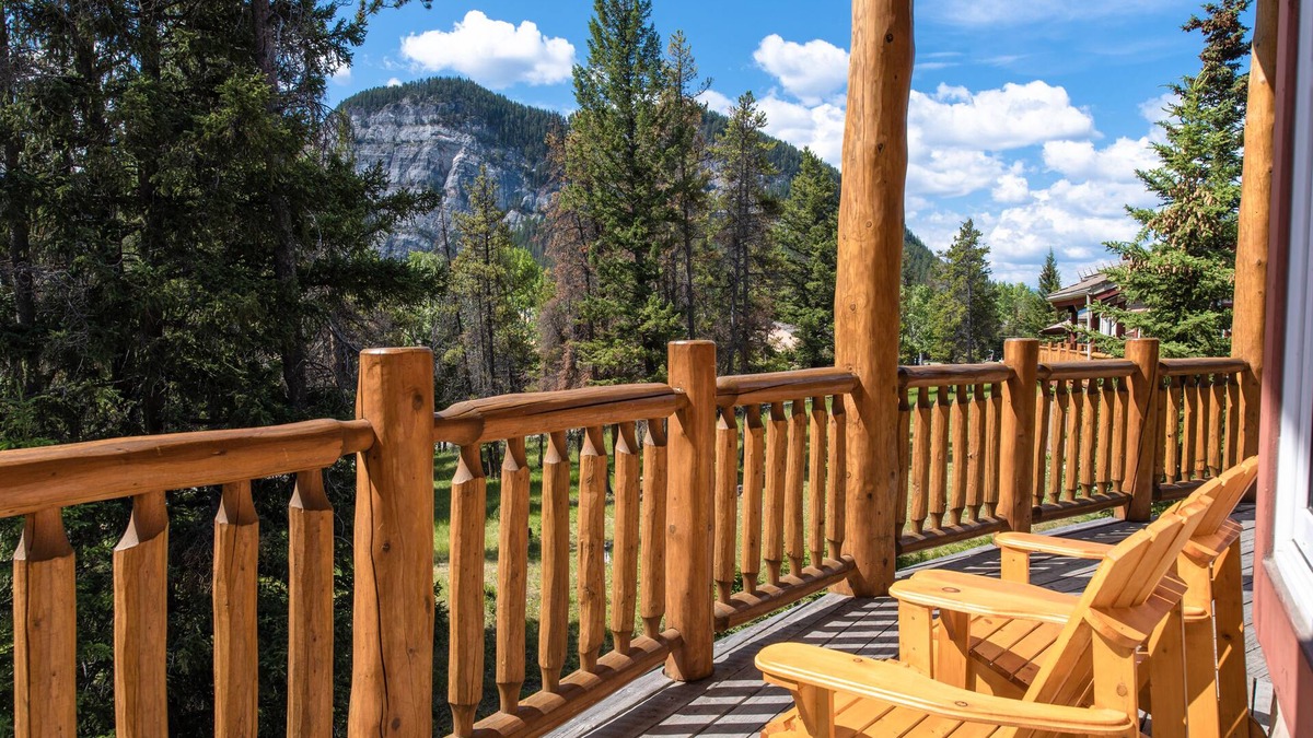Banff Hostel | HI Banff Alpine Centre - Hostel