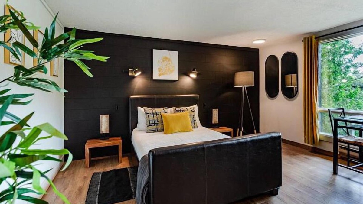 Sainte-Lucie-des-Laurentides Apartment | HILDA'S NEST-Lake/ Spa/ Nature
