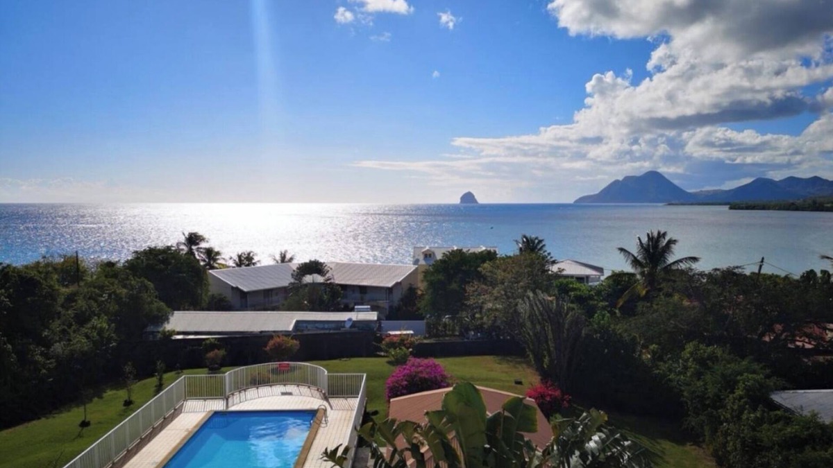 Quartier Desert Apartment | Hibiscus beach and pool Sainte-Luce Martinique