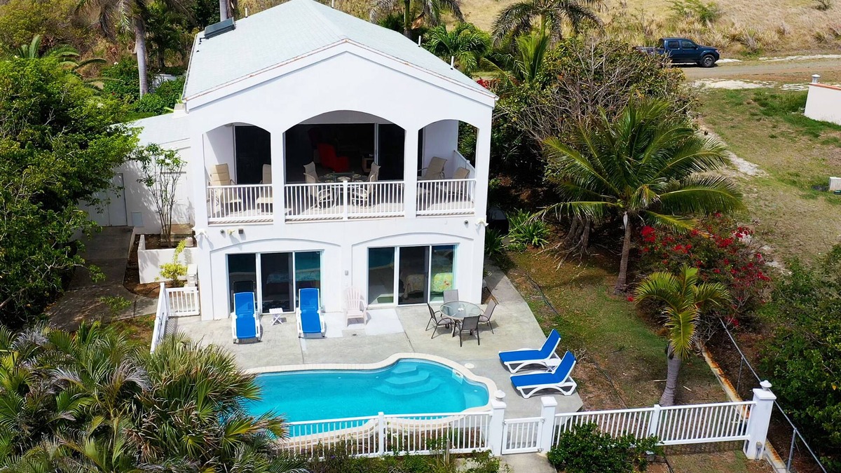 Estate Salt River Villa | Hibiscus Beach House! 2 bedroom, 2.5 bath, take 30 steps to your private beach