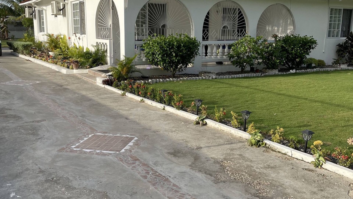 Greenwood House | Hibiscus Place is your home away from home. Entire property is available to you!