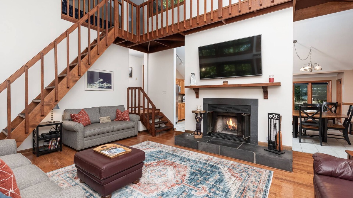 Nellysford House | Hickory Hideaway- 5 BR 4 BA with game room and indoor fire place