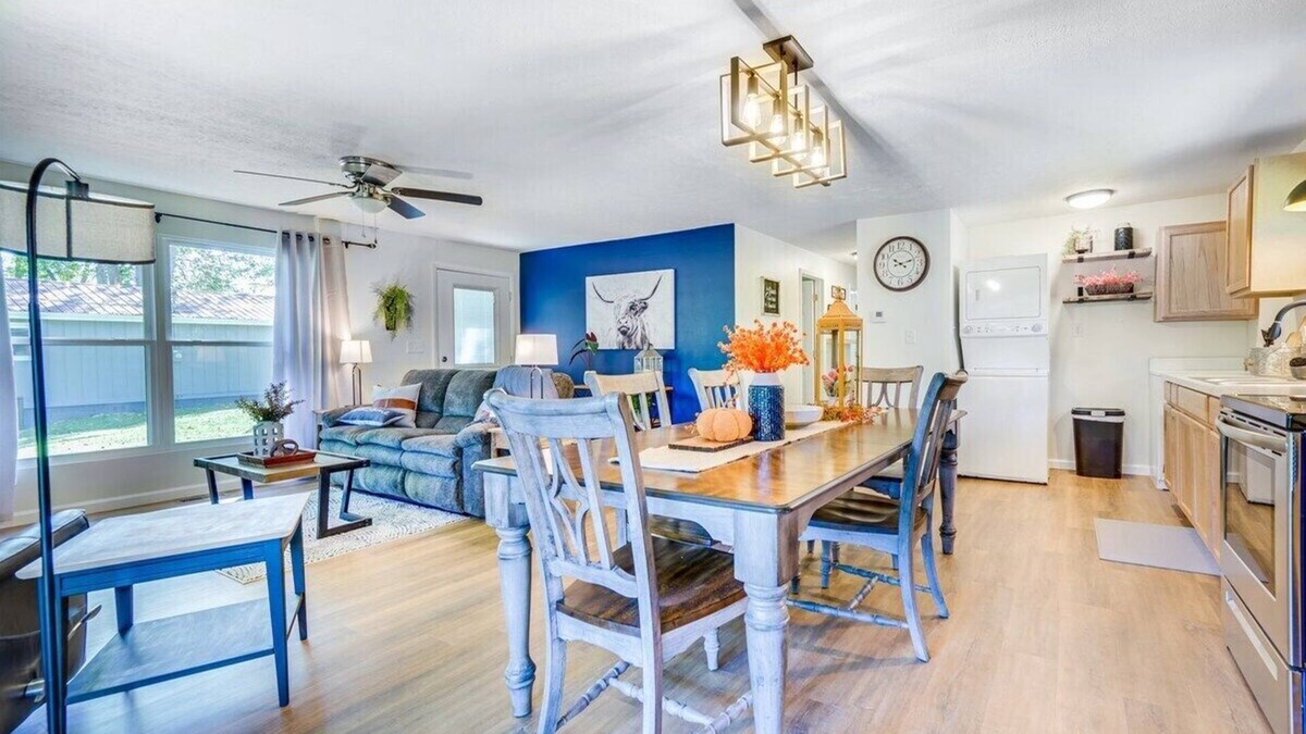 Greenup Cabin | Hickory House - 3 bedroom, open and spacious