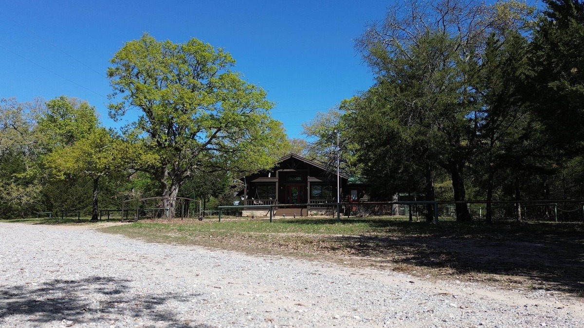 Quinlan House | Hickory House on Lake Tawakoni