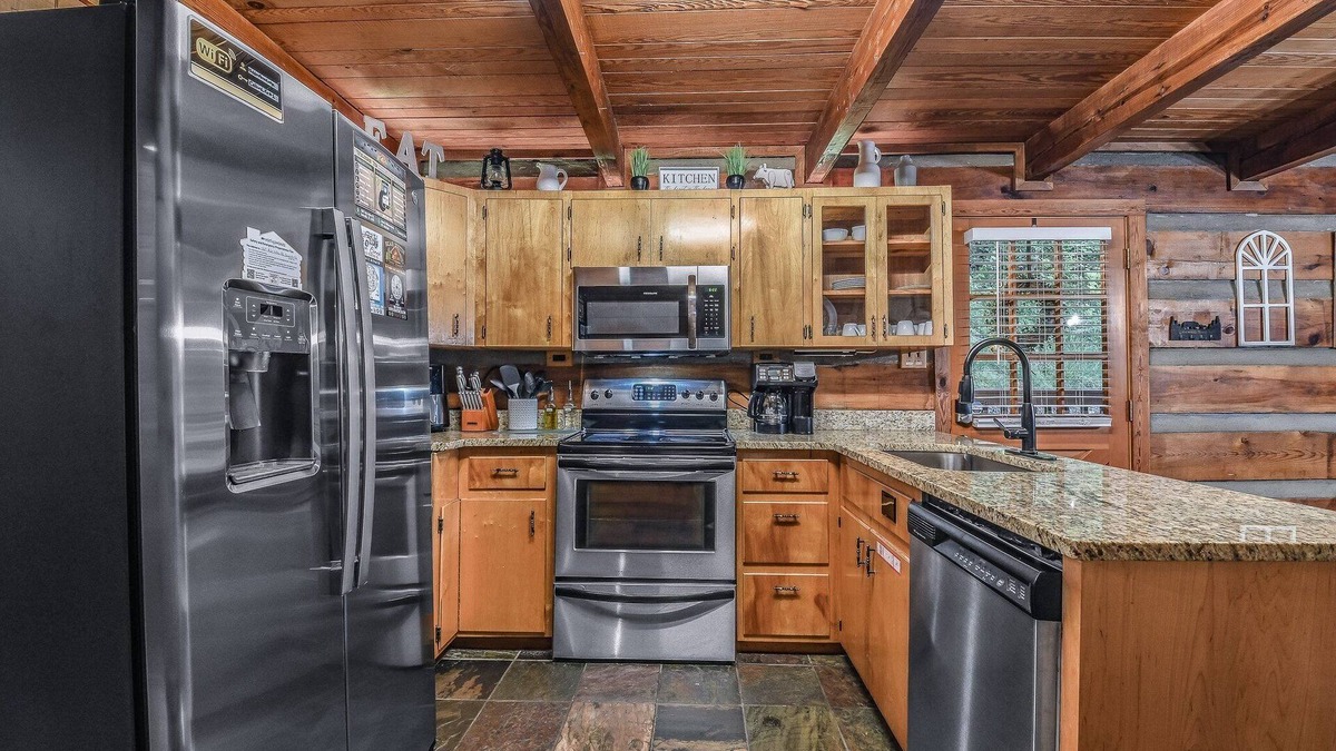 Sevierville Cabin | Hidden Acres Lodge 3 Bedroom Cabin