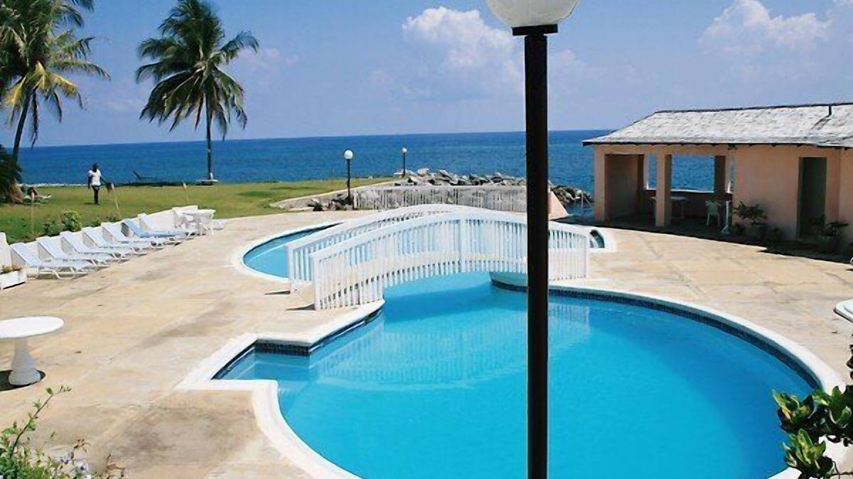 Ocho Rios Apartment | Hidden Coral. Sea Palms. Ocean Front Apartment On The North Coast