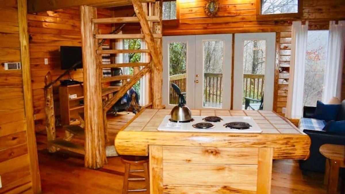 Rogers Cabin | Hidden Falls Cabin | RRG |