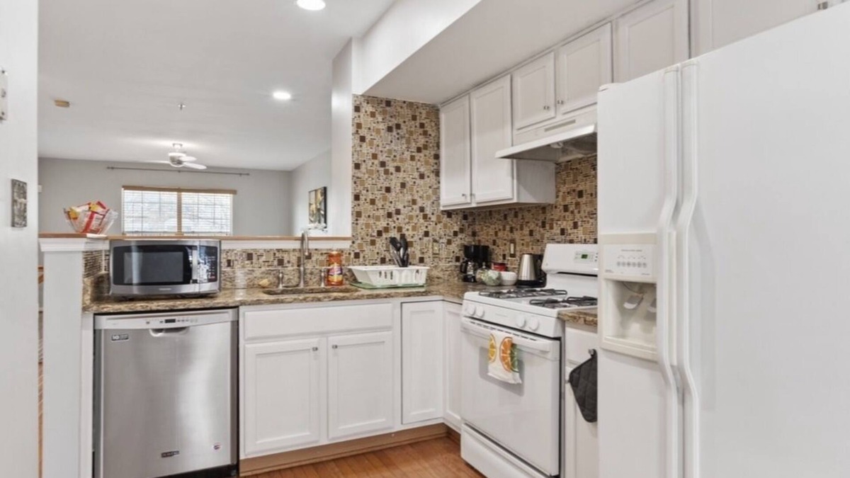 Wheaton House | Hidden Gem 2BD/2BA in Great Location!