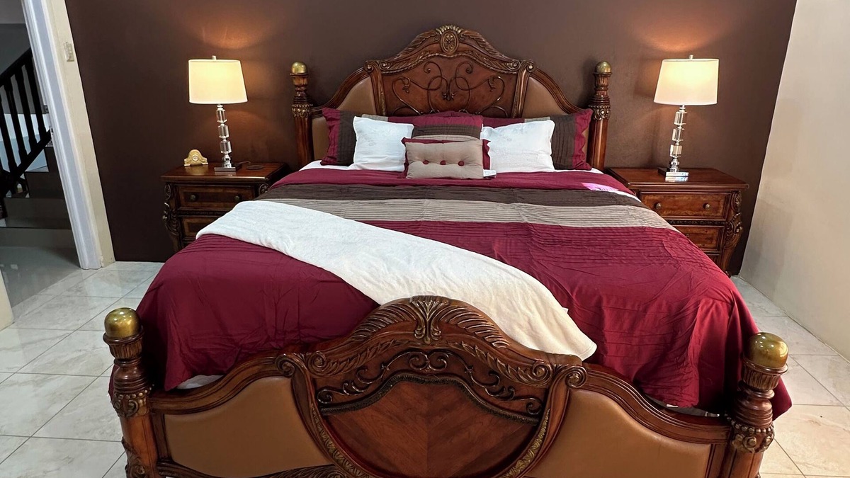 Buff Bay House | Hidden Gem Emerald in Buff Bay, Car rental now available in-house