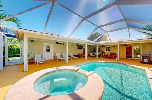 Cape Coral House | Hidden Gem: Escape to Newlin Cottage in Cape Coral