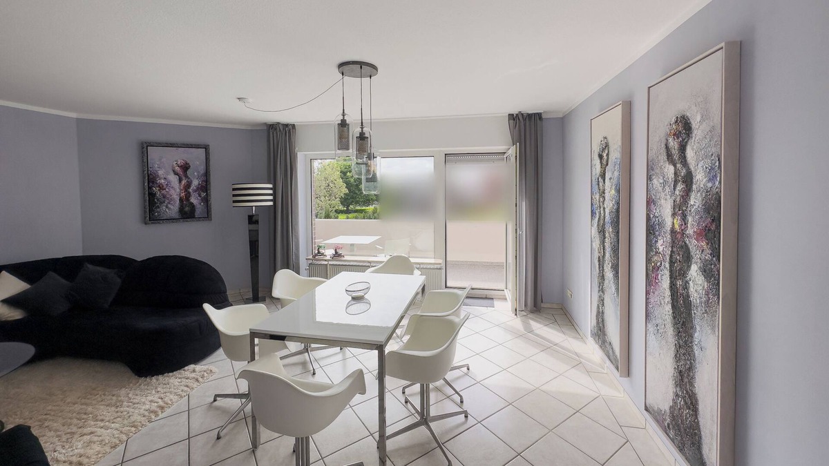 Juelich Apartment | Hidden Gem: freshly renovated 100 sqm