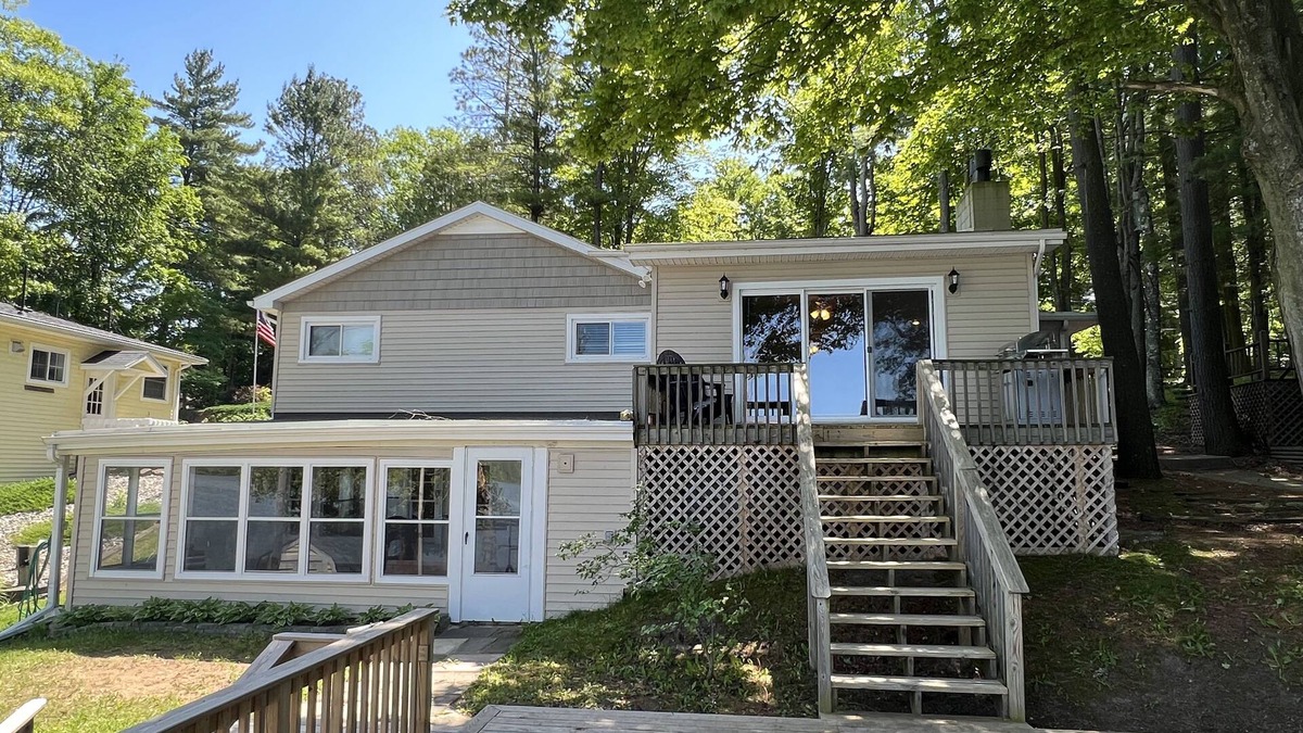 West Branch Cottage | Hidden Gem - Fully Equipped Lake House