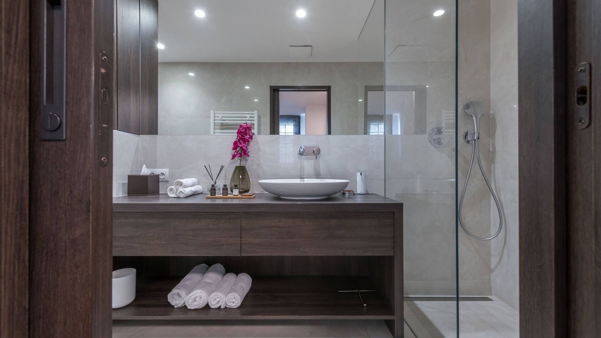 Prague 1 Apartment | ❤️ Hidden gem in the heart of Prague | AC, King bed, heated floor, fast internet