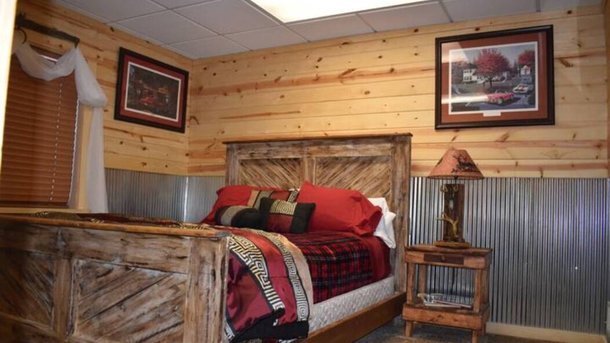Ontonagon House | Hidden Gem Near Procupine Mountains. ATV and snowmobile trails nearby.
