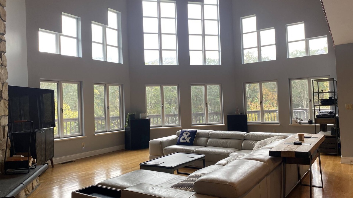 Acra House | Hidden Gem on 14 Acres 4400sq ft 10Min to Windham