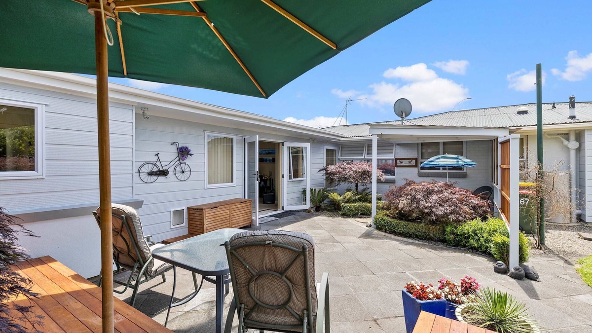 Hamilton Apartment | Hidden Gem Summary: W