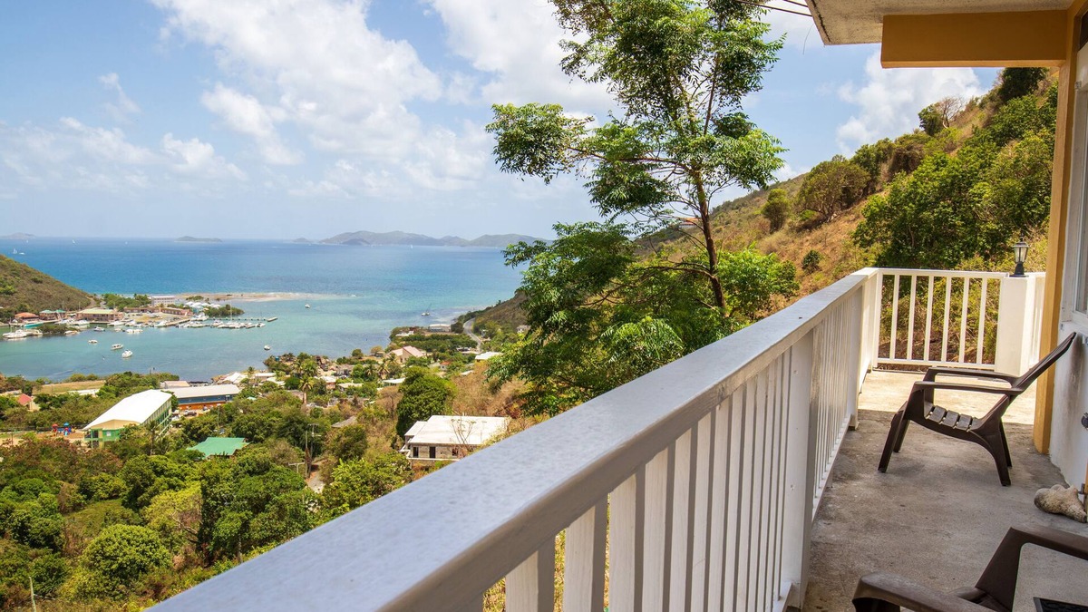 Road Town Villa | Hidden Gem Tucked Away in the Bay - Kings Kove
