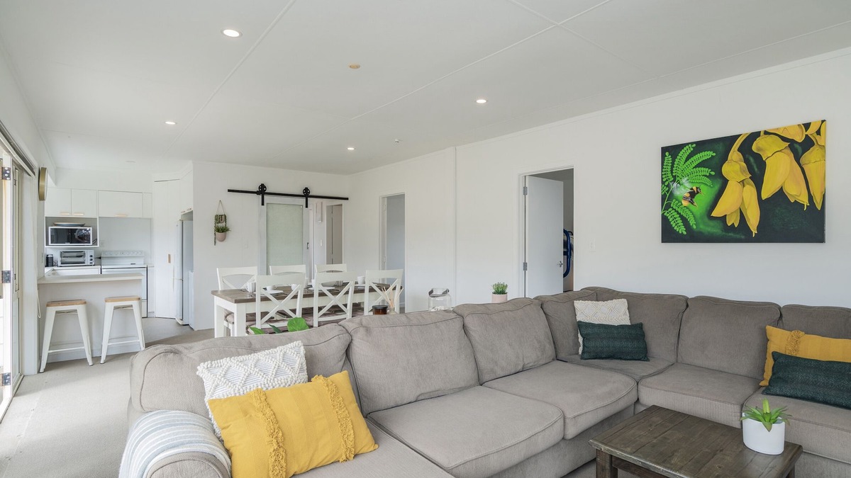 Whiritoa House | Hidden Gem - Whiritoa Beach Holiday Home