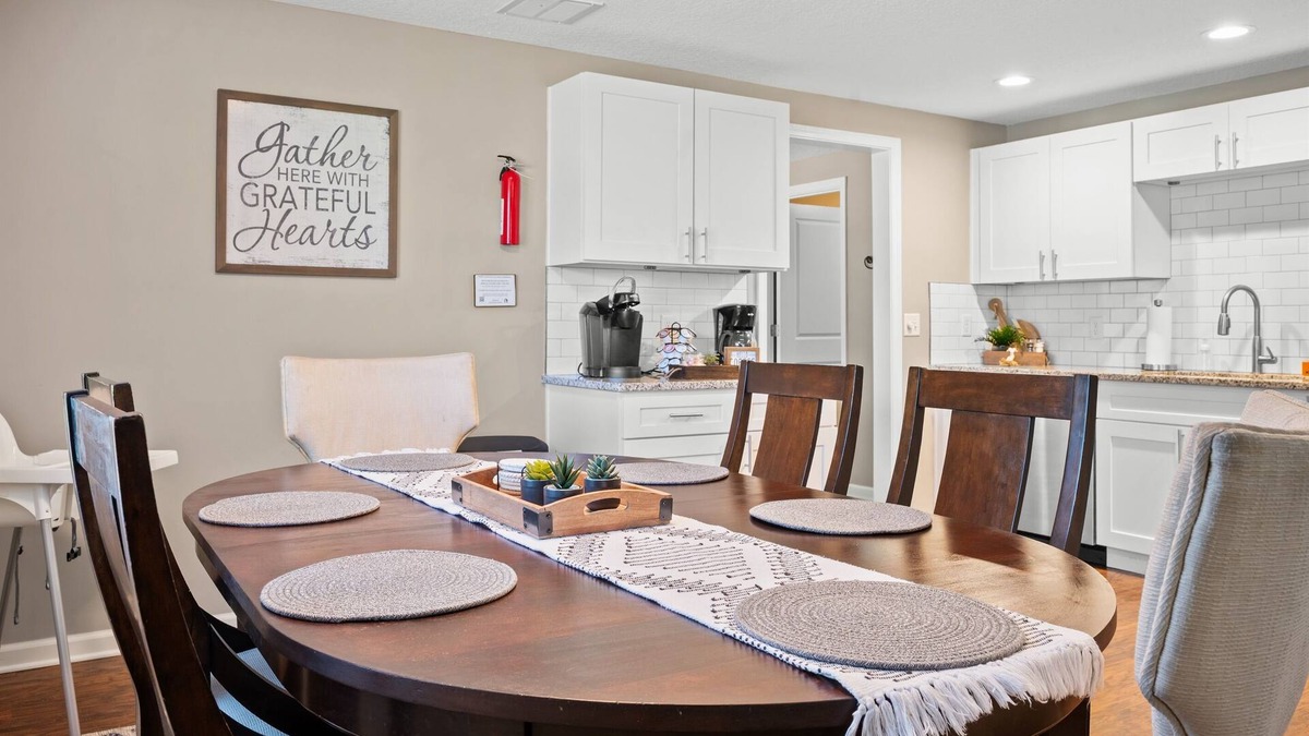 Jacksonville House | Hidden Gem with October Discounts!