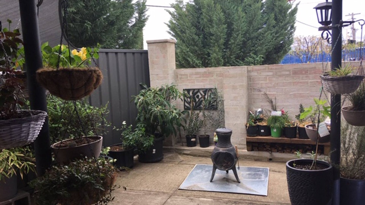 Queanbeyan West Bed & Breakfast | Hidden gem with private walled garden