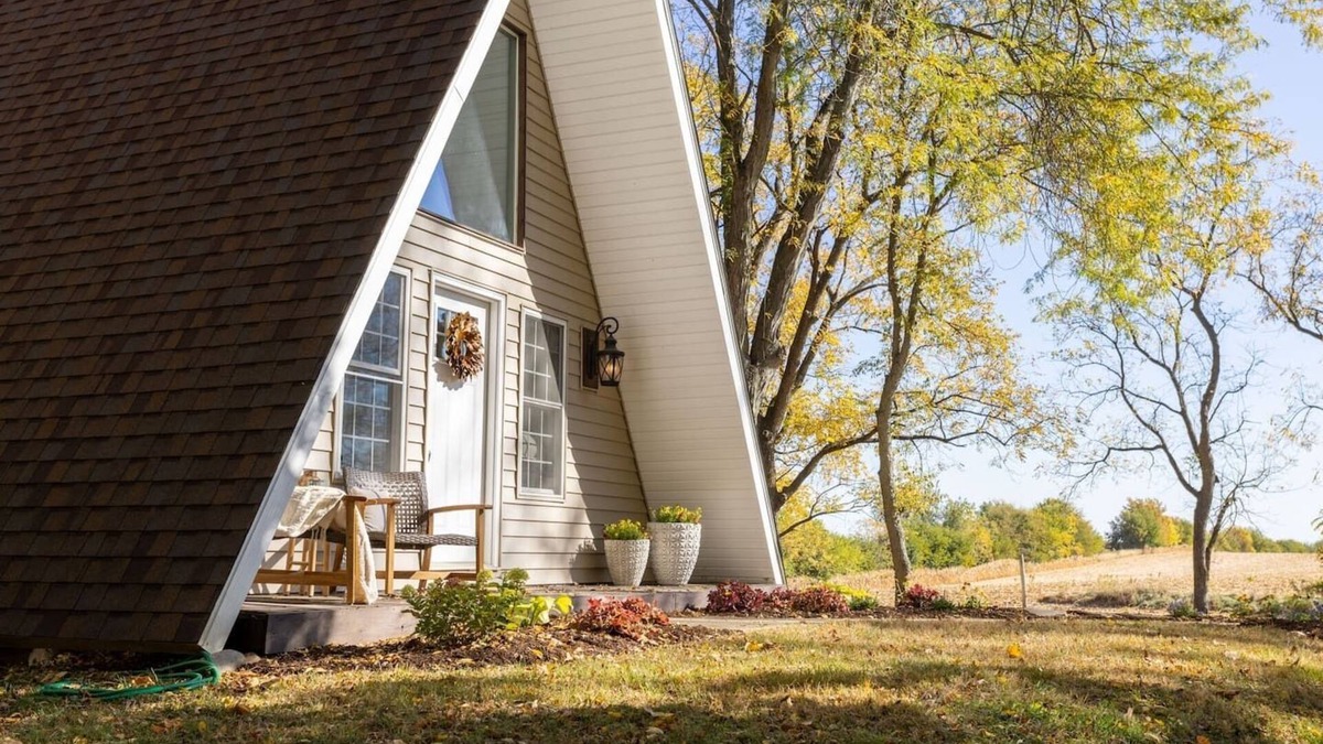 Lane Cabin | Hidden Grove | Hot Tub | Quiet Seclusion | Games