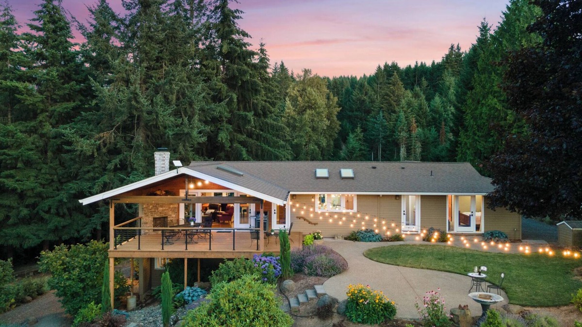 Hillsboro House | Hidden Haven - A Secluded Luxury Retreat in Willamette Valley