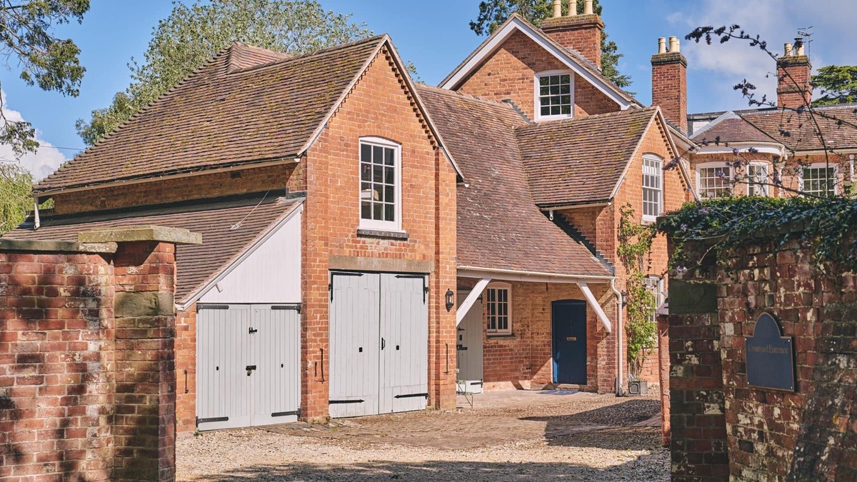 Upton upon Severn Apartment | Hidden Hayloft - Luxury Cottages