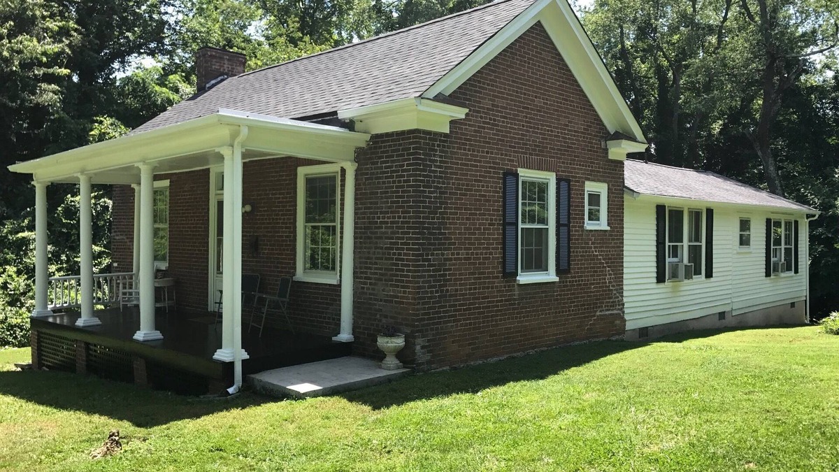 Abingdon House | Hidden Historic 12 Arcres In Downtown Abingdon, Walk To The Creeper Trail!