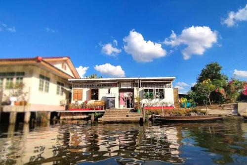 Chom Thong Apartment | Hidden Homestay