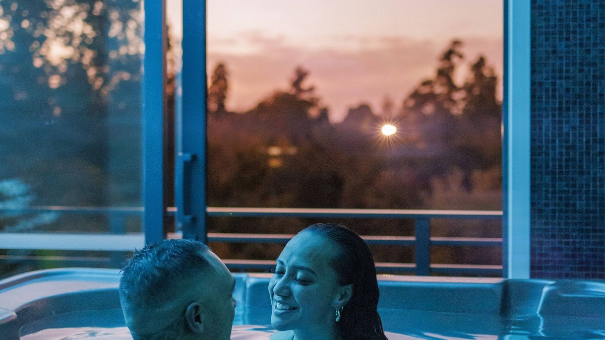 Cambridge Hotel | Hidden Lake Hotel and Apartments