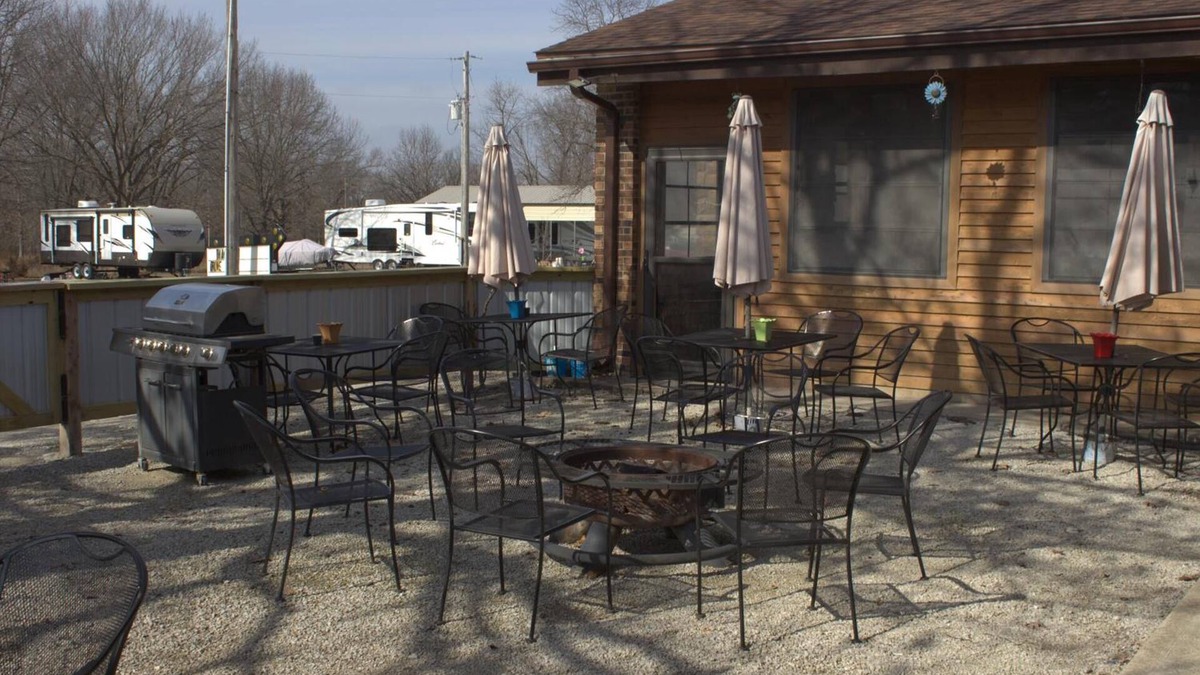 Warsaw Hotel | Hidden Lake Resort