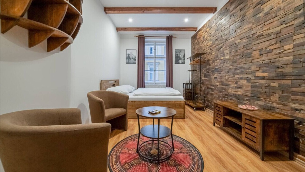 Prague 2 Apartment | Hidden Nook of Old Prague