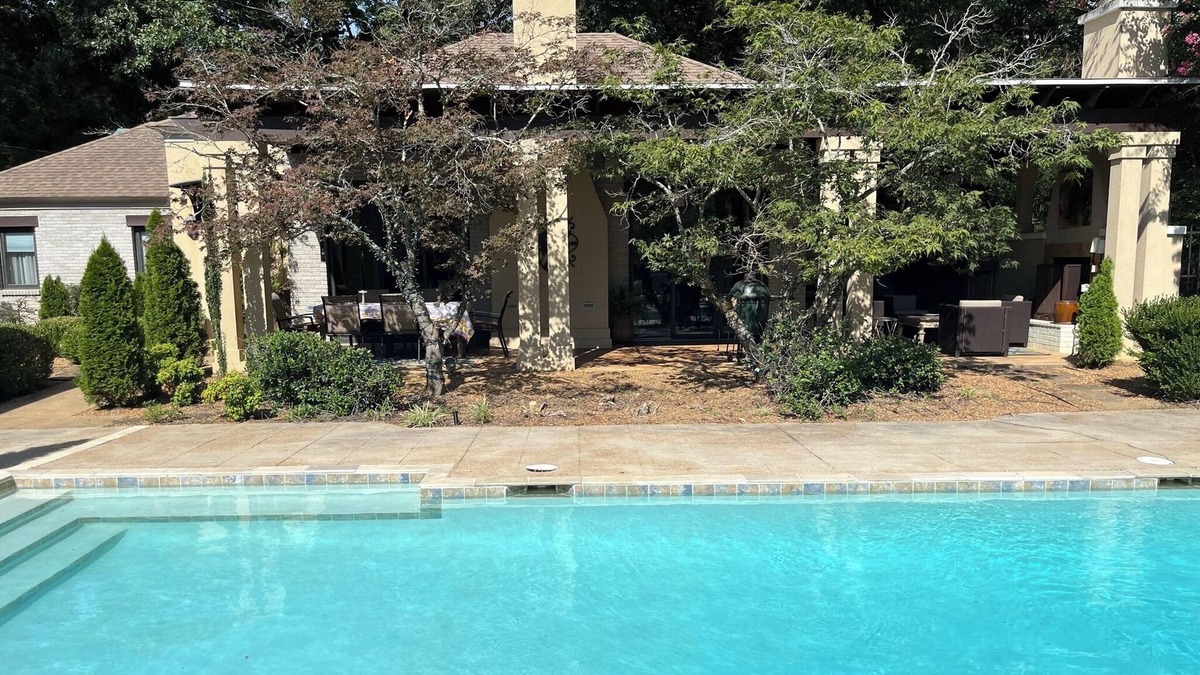 Batesville House | Hidden oasis near Ole Miss! Luxurious pool house, outdoor areas, pet friendly!