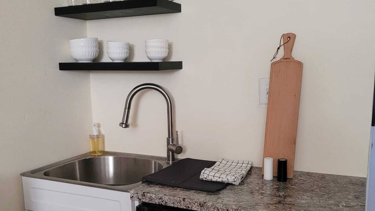 Hempstead Apartment | Hidden Oasis w/B&B option....