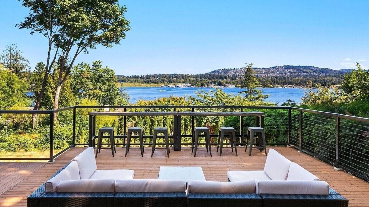 Mercer Island House | Hidden paradise with Astonishing Lake view on MI