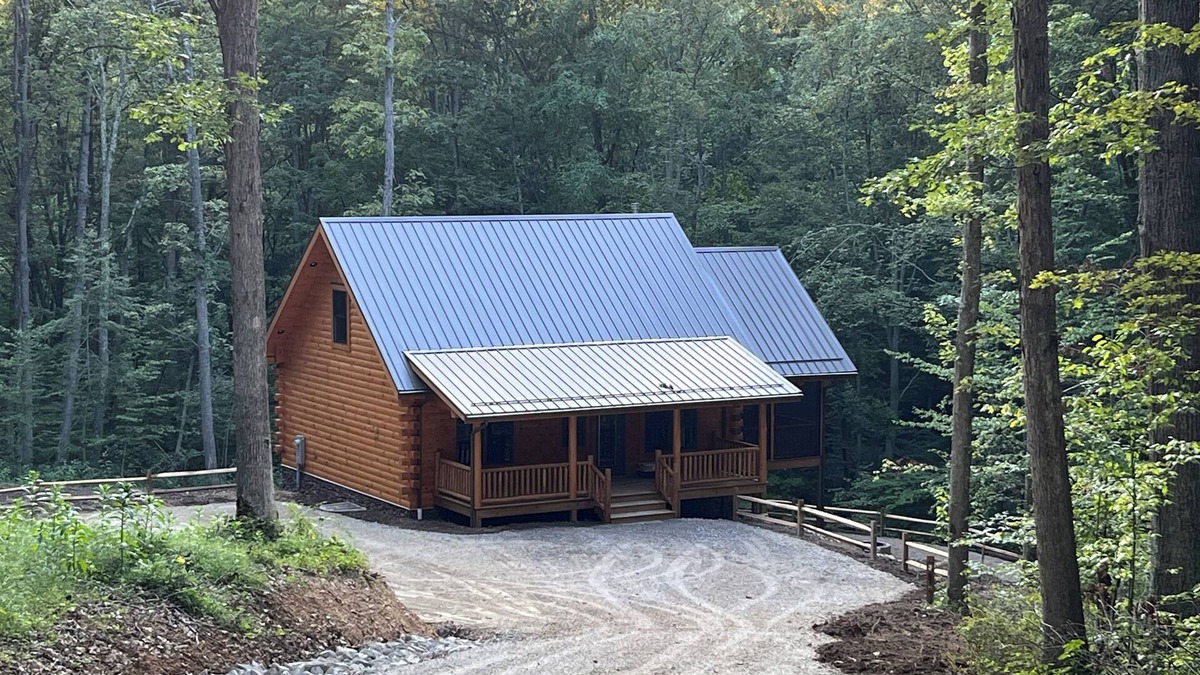 Logan Cabin | "Hidden Pleasures" - Luxury in a Rustic Setting