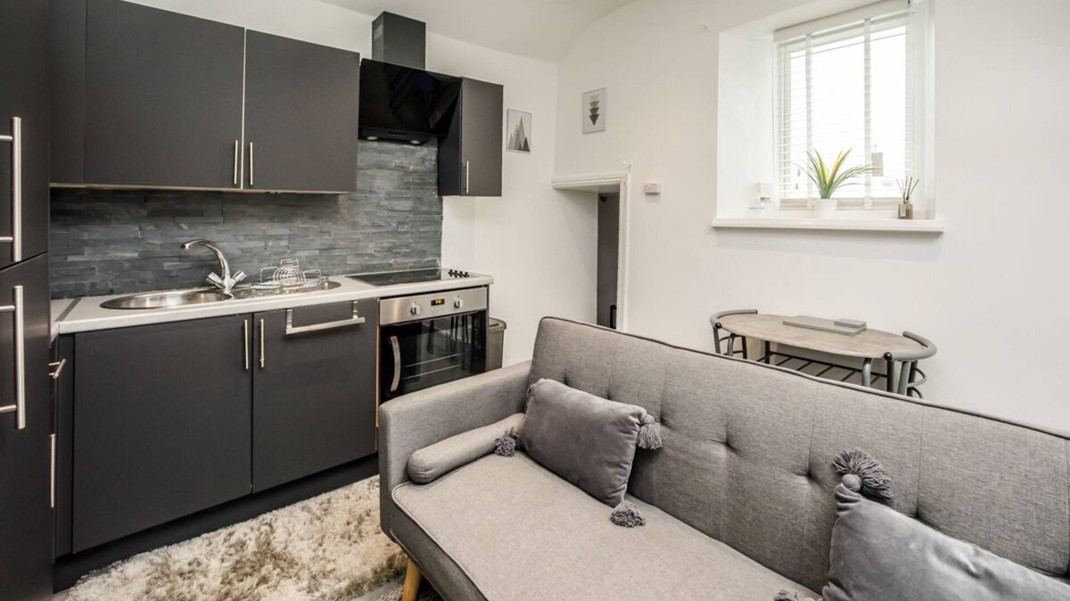 Kirkheaton Cottage | Hide-out At Our Modernised Cosy Cottage Retreat