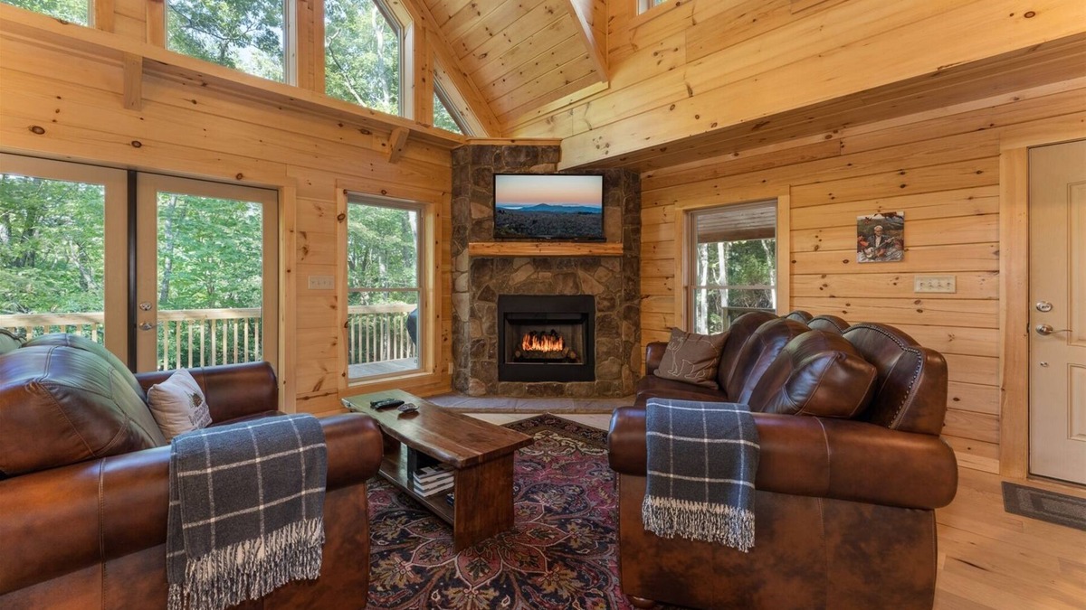Cedar Mountain Cabin | Hideaway Cabin in Cedar Mountain | 2 Bed, 2 Bath