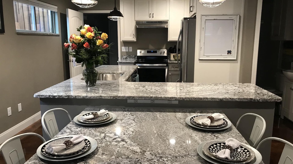 Amarillo House | Hideaway- Centrally located near the heart of Amarillo