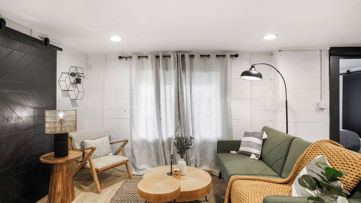 West Salem Apartment | ~Hideaway~ Cozy Basement: 1bed+Studio+Office-Salem