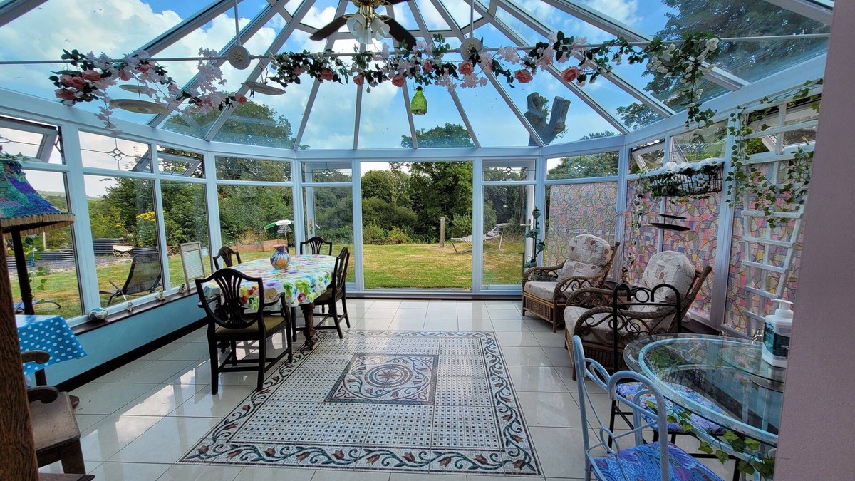 Narberth Bed & Breakfast | Hideaway Escapes B&B