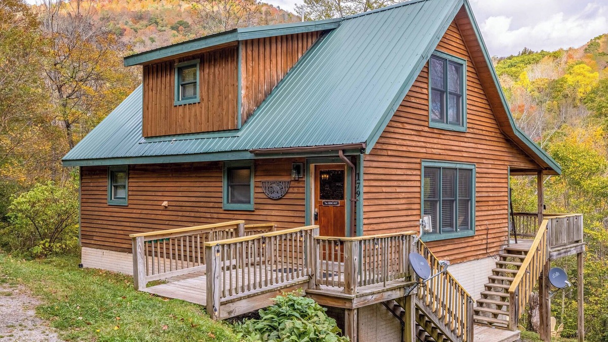 Mountain Base House | Hideout near Snowshoe, WV