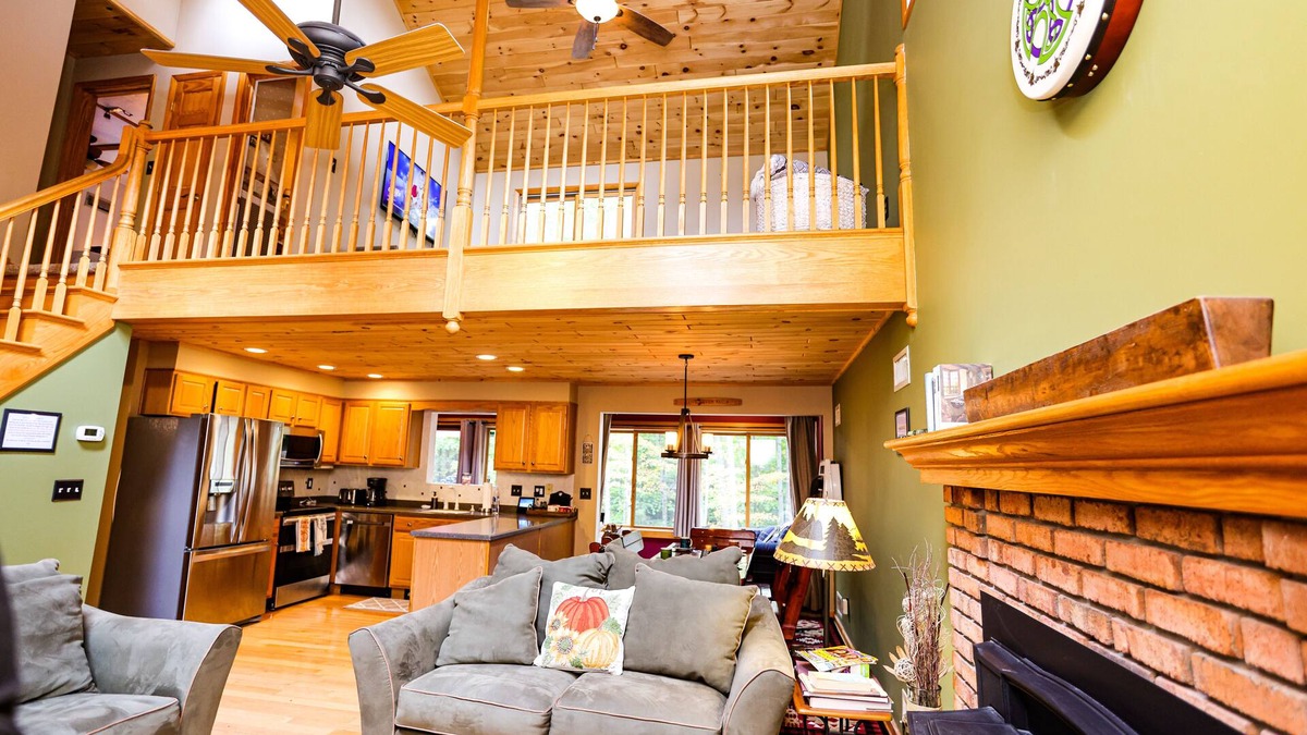 Hamlin House | Hideout- Spacious Pet Friendly Home ready!