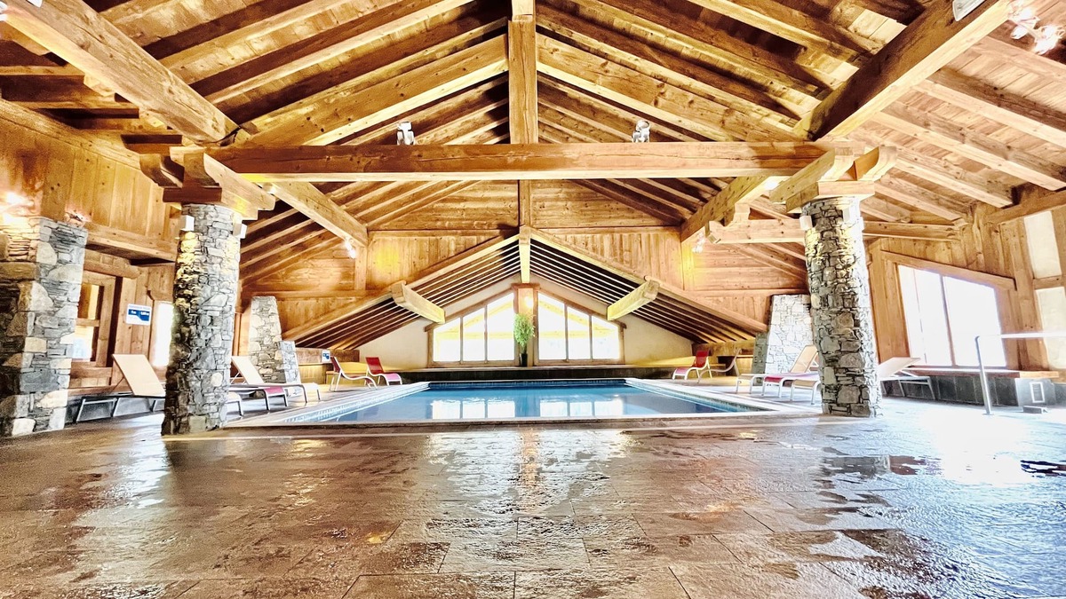 Champagny-en-Vanoise Apartment | High comfort accommodation, swimming pool, view