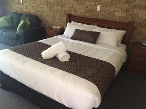 Bright Hotel | High Country Motor Inn Bright