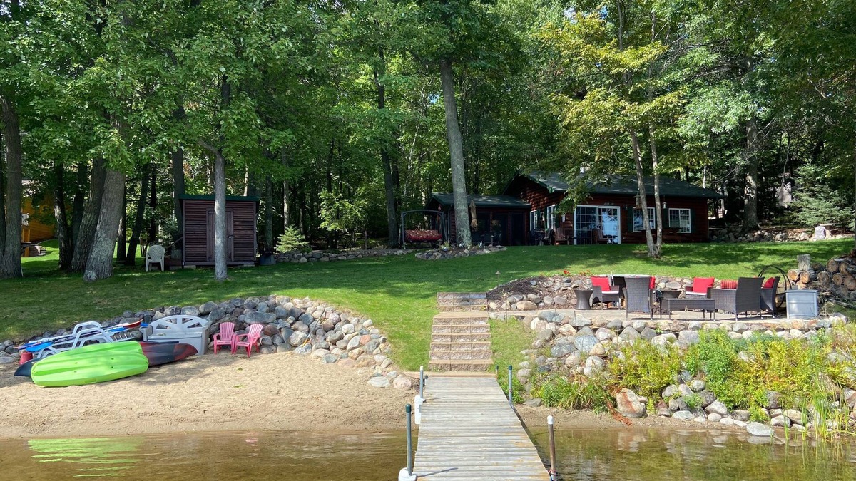Crosslake Cabin | *HIGH DEMAND* Cozy Cabin on Rush Lake (Whitefish Chain). PRIVATE Boat Launch!