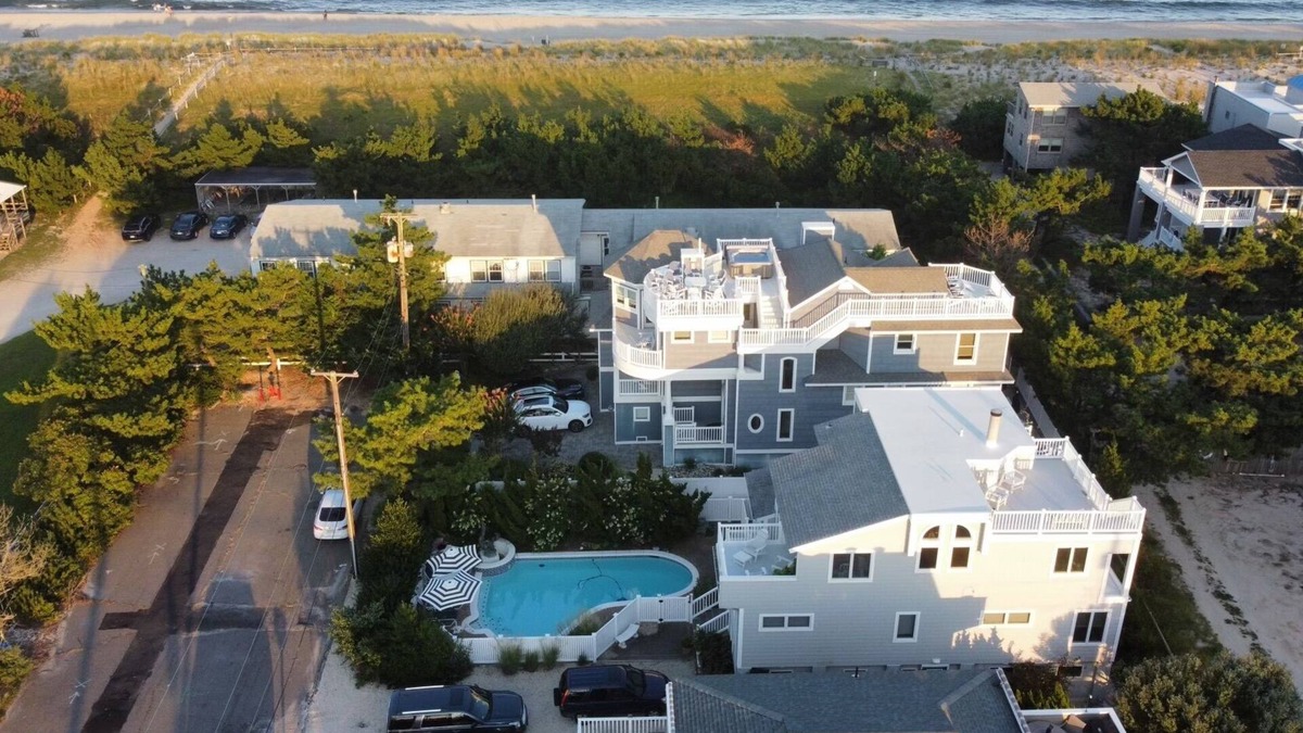 Harvey Cedars House | High End Beach House on Long Beach Island in exclusive Harvey Cedars