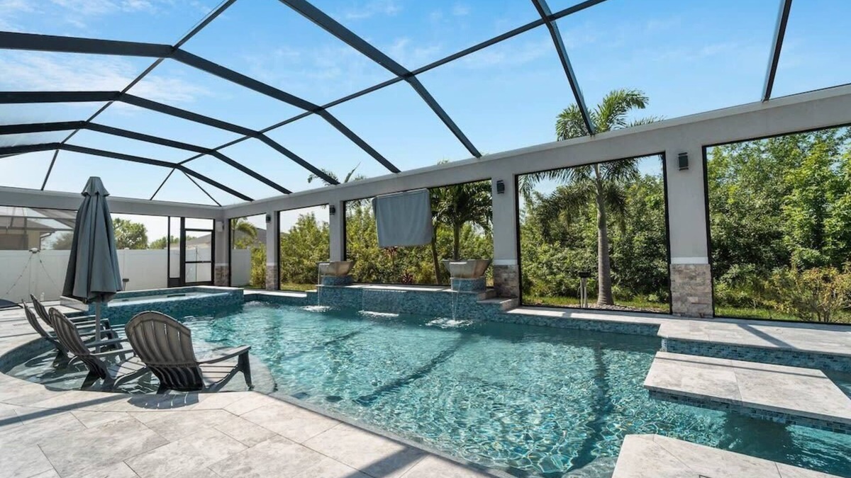 South Gulf Cove House | High-End Gulf Getaway with Pool & Hot Tub