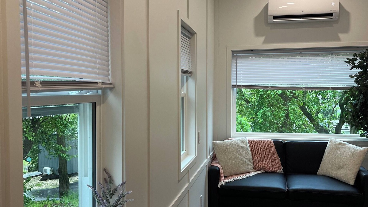 Elizabethtown Apartment | High end tiny home for a one of a kind stay with a peaceful view