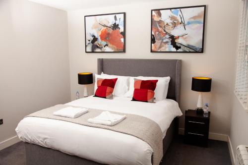 Swindon Apartment | High Life Serviced Apartments - Old Town